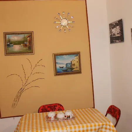 Apartman Gisira *